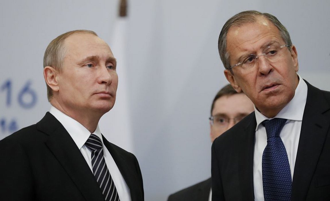 Reuters: H ΕΕ «παγώνει» τα περιουσιακά στοιχεία Πούτιν και Λαβρόφ