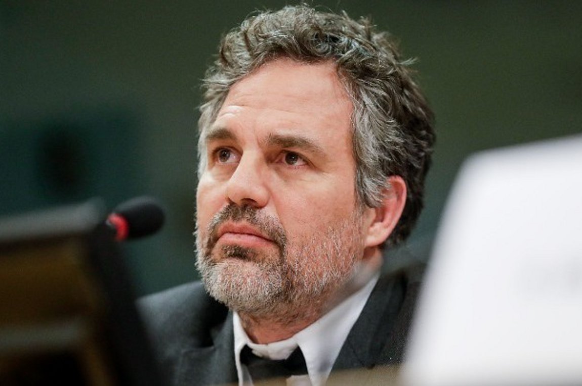 Ράιαν Ρέινολντς και Μαρκ Ράφαλο στο πλευρό της Ουκρανίας