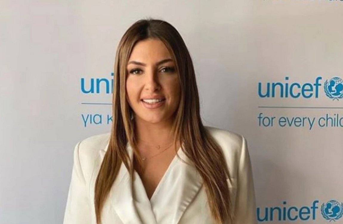 Έλενα Παπαρίζου: Το συγκλονιστικό μήνυμά της για τον πόλεμο στην Ουκρανία