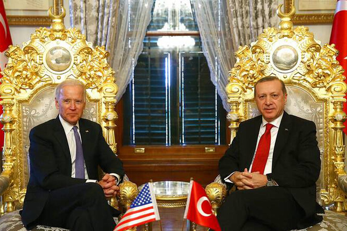 Τουρκία: Ερντογάν και Μπάιντεν θα τα πουν μετά τη συνάντηση Λαβρόφ – Κουλέμπα