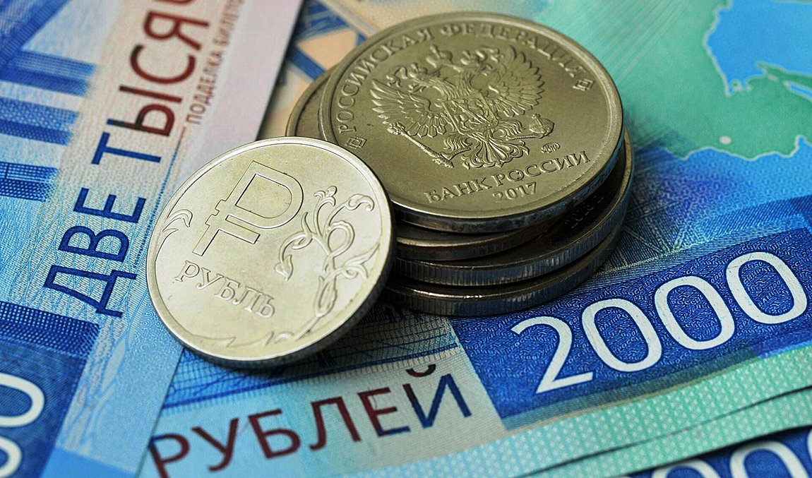TASS: Η Ρωσία θα πληρώνει το εξωτερικό της χρέος σε ρούβλια αν οι λογαριασμοί της στο εξωτερικό παραμείνουν μπλοκαρισμένοι