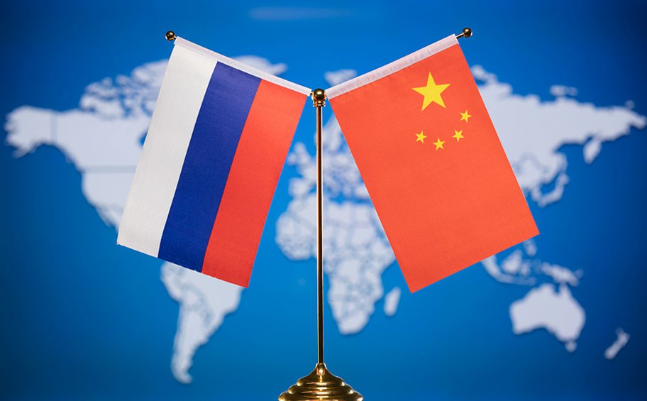 Η Κίνα σε συνομιλίες με τη Ρωσία για την αγορά πετρελαίου για τα στρατηγικά αποθέματα