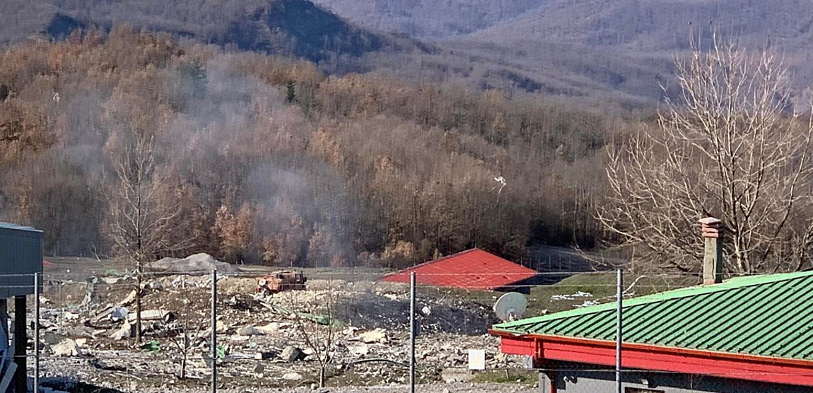 Έκρηξη σε εργοστάσιο στα Γρεβενά – Πληροφορίες για τρεις αγνοούμενους