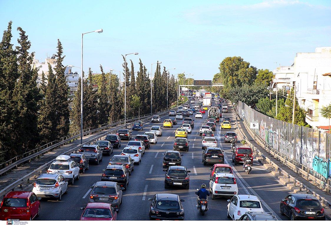 «Σημειωτόν» η κίνηση στον Κηφισό- Μεγάλο μποτιλιάρισμα ενόψει του τριημέρου