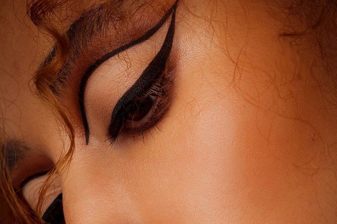 To negative space eyeliner είναι μια τάση που αξίζει δοκιμή!