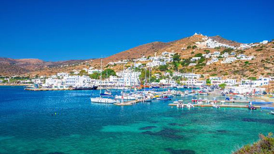 Ίος: Το νησί με τη μεγαλύτερη αύξηση ακτοπλοϊκών αφίξεων πανελληνίως