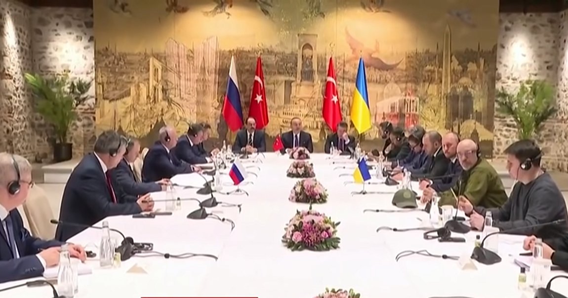 Τούρκος αξιωματούχος: Ρωσία και Ουκρανία συμφωνούν να συνεχίσουν τις διαπραγματεύσεις στην Τουρκία