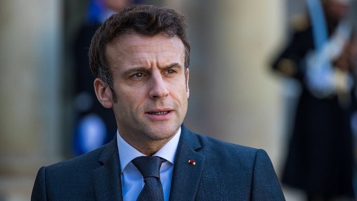 Mακρόν: Το πρόγραμμα της Λεπέν θα διώξει τους επενδυτές