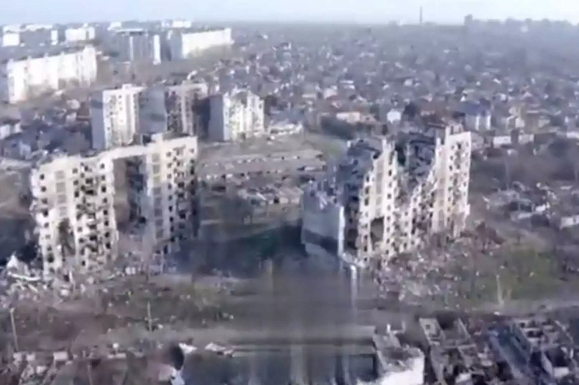 Η απόλυτη καταστροφή στη Μαριούπολη σε ένα βίντεο 2 λεπτών