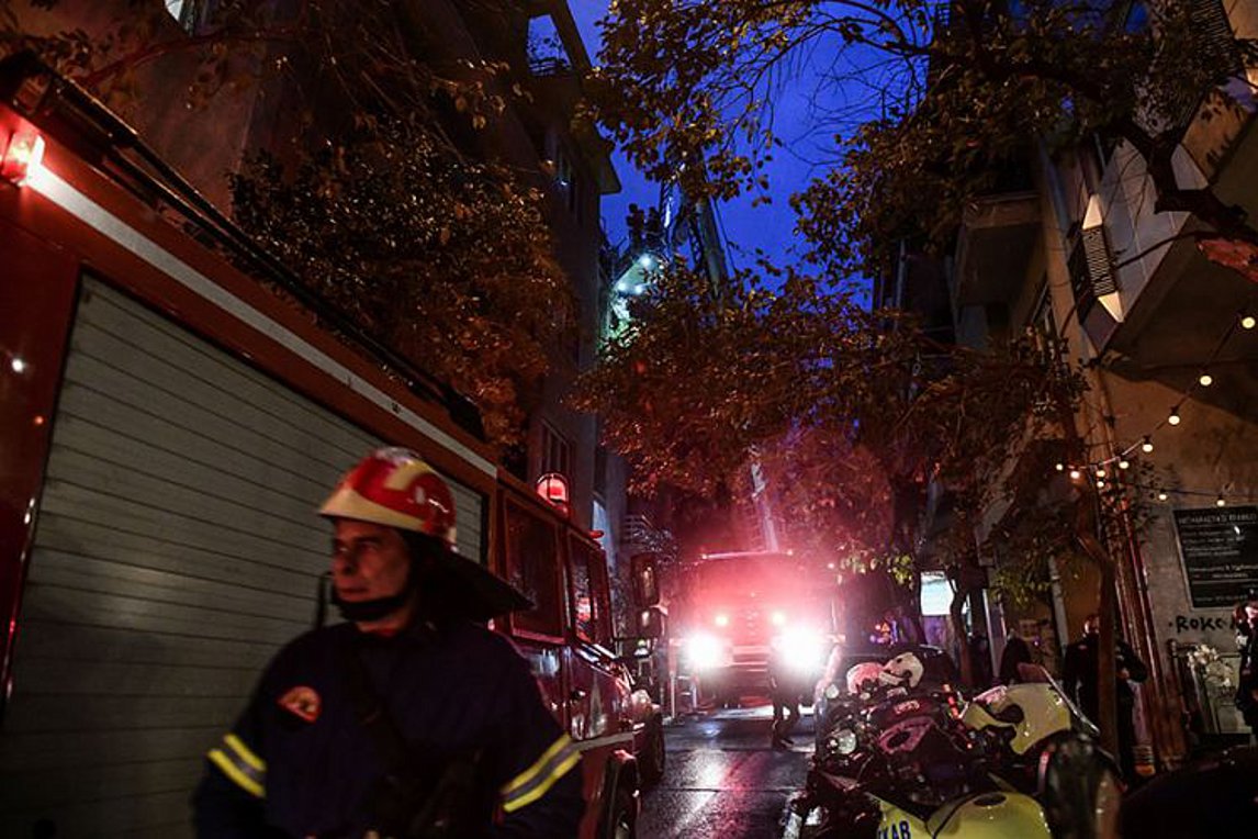 Υπό πλήρη έλεγχο η πυρκαγιά σε διαμέρισμα στον Νέο Κόσμο