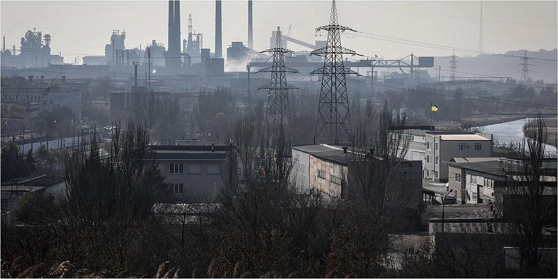 Ρώσοι σε Ουκρανούς στο Azovstal: «Υψώστε λευκές σημαίες για να φύγετε»