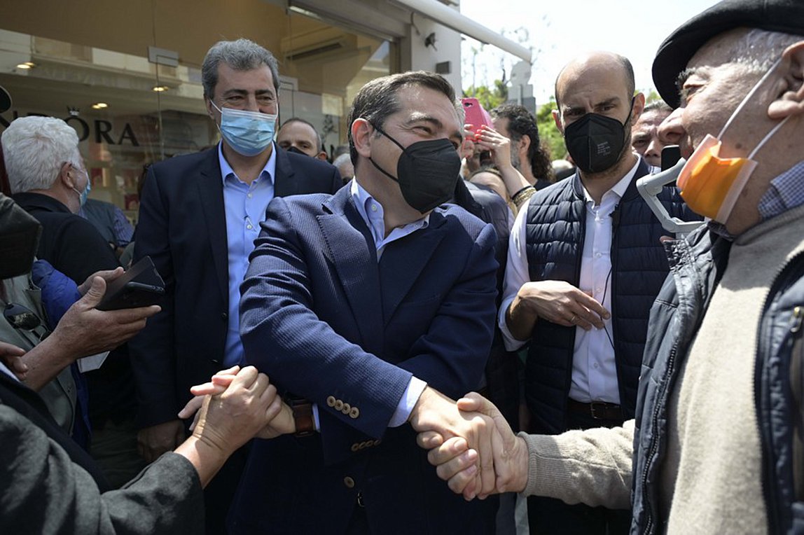 Τσίπρας: Η κυβέρνηση ξανάρχισε το γιουρούσι στα δημόσια ταμεία