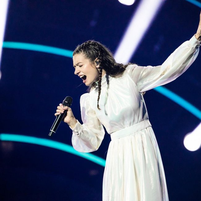 Ποια είναι η Αμάντα - Οι άγνωστες πτυχές της ζωής του κοριτσιού που εκπροσωπεί την Ελλάδα στη Eurovision 