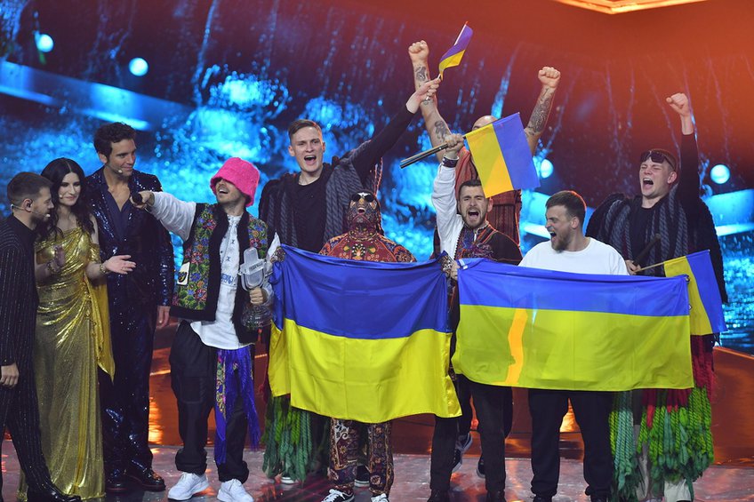 Ζελένσκι για τη νίκη της Ουκρανίας στη Eurovision: Το θάρρος μας εντυπωσιάζει τον κόσμο, η μουσική μας κατακτά την Ευρώπη -  ΒΙΝΤΕΟ
