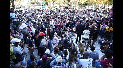 Νότια Αφρική: Κατακραυγή και διαδηλώσεις μετά το ρατσιστικό επεισόδιο σε βάρος μαύρου φοιτητή - Βίντεο