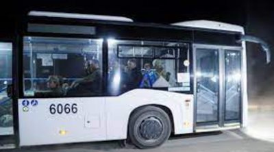 Azovstal: Τα λεωφορεία με τους Ουκρανούς στρατιωτικούς έφθασαν στο Νοβοαζόφσκ 