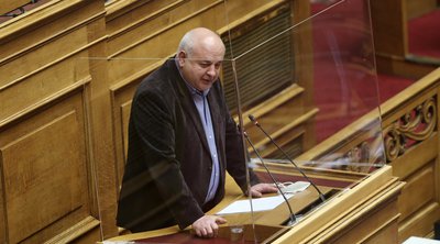Κοινοβουλευτικός εκπρόσωπος του ΚΚΕ: «Ο κ. Μητσοτάκης έδωσε γη και ύδωρ»