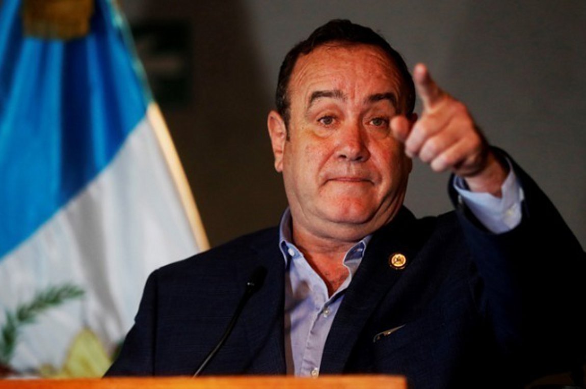 Ο πρόεδρος της Γουατεμάλας θα μποϊκοτάρει τη Σύνοδο της Αμερικής