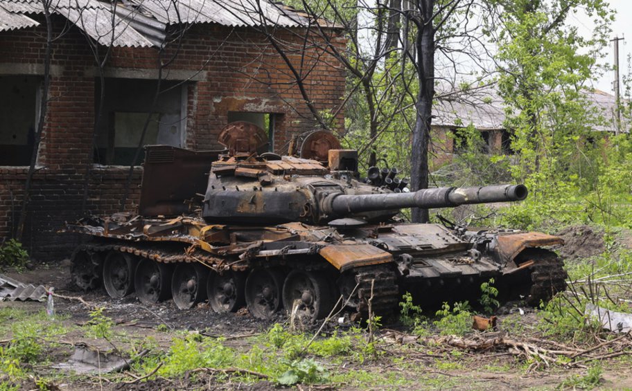 Ουκρανία: Το γενικό επιτελείο μιλά για εδαφικά κέρδη κοντά στο Χάρκοβο - Ο Ζελένσκι παρατείνει τον στρατιωτικό νόμο για τρεις μήνες