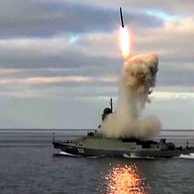 Η Ρωσία χτύπησε με πυραύλους φορτίο αμερικανικών και ευρωπαϊκών όπλων στην Ουκρανία
