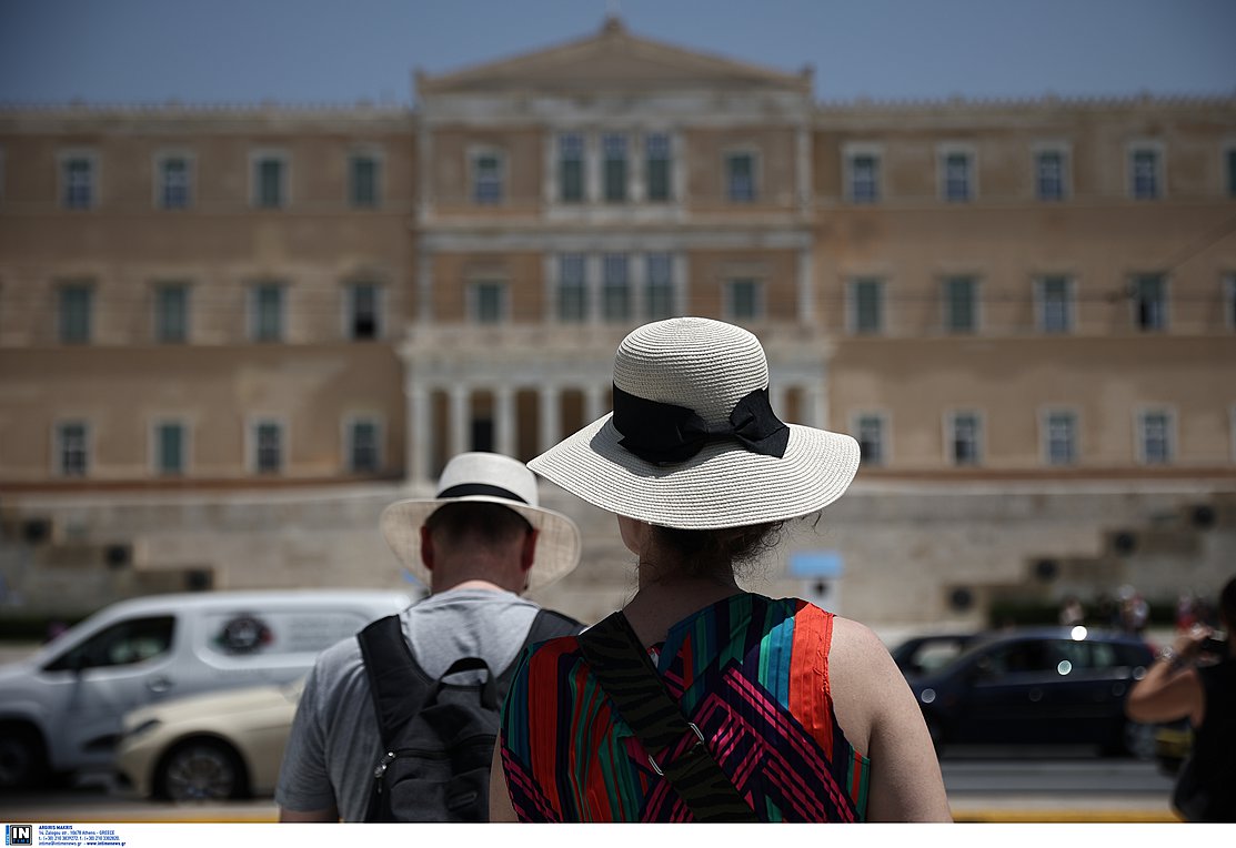 Καιρός: Έως τους 32 βαθμούς σήμερα ο υδράργυρος – Πού θα βρέξει