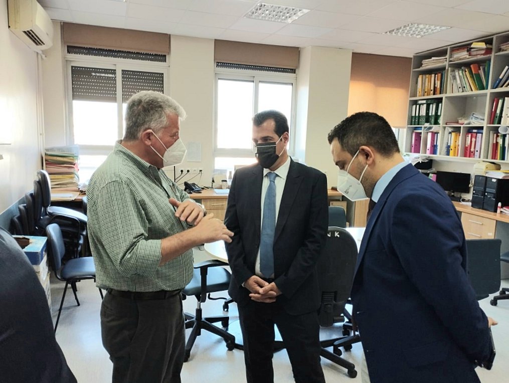 Επίσκεψη Πλεύρη στο ΓΝΑ «Λαϊκό»