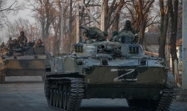 Ουκρανία: Ρωσικά στρατεύματα κατέλαβαν το μεγαλύτερο μέρος της Σεβεροντονιέτσκ – Απειλεί η Μόσχα μετά τη στρατιωτική βοήθεια που ανήγγειλε η Δύση | ενότητες, κόσμος
