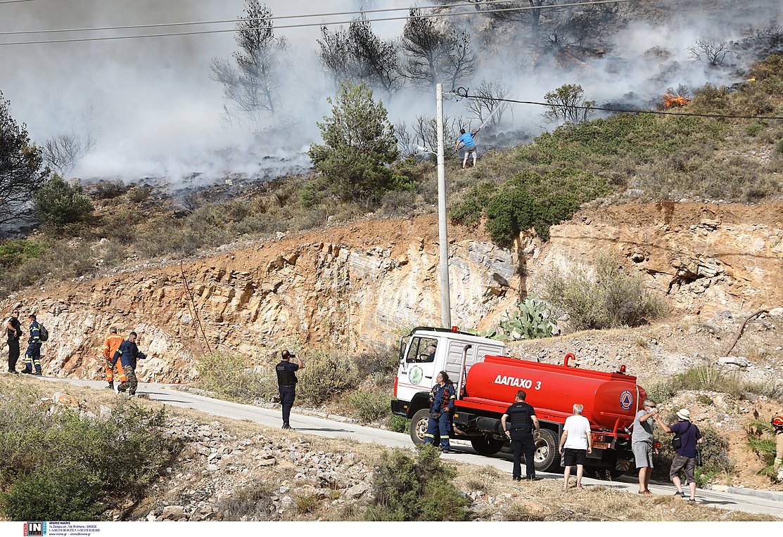 Πανόραμα Βούλας: Χωρίς ενεργό μέτωπο η φωτιά – Ο πρώτος απολογισμός