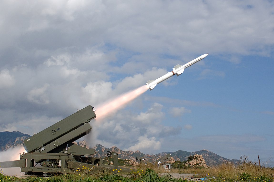 Βέλγιο: Η κυβέρνηση θα δώσει στην Ουκρανία πυραύλους, μυδραλιοβόλα, πυρομαχικά