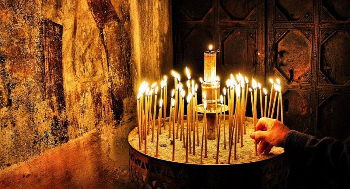 Εκκλησία της Ελλάδος: Προσοχή στους αγύρτες και τους ψευδοπροφήτες