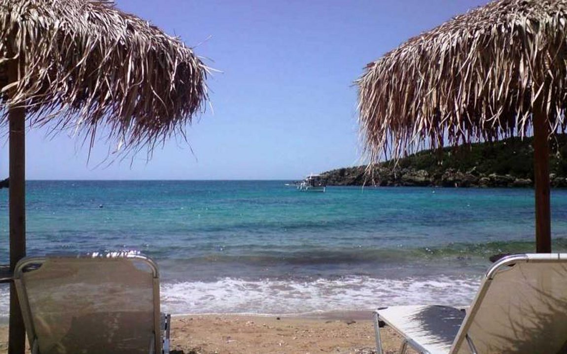 Εύβοια: Άνδρας εντοπίστηκε νεκρός σε ξαπλώστρα