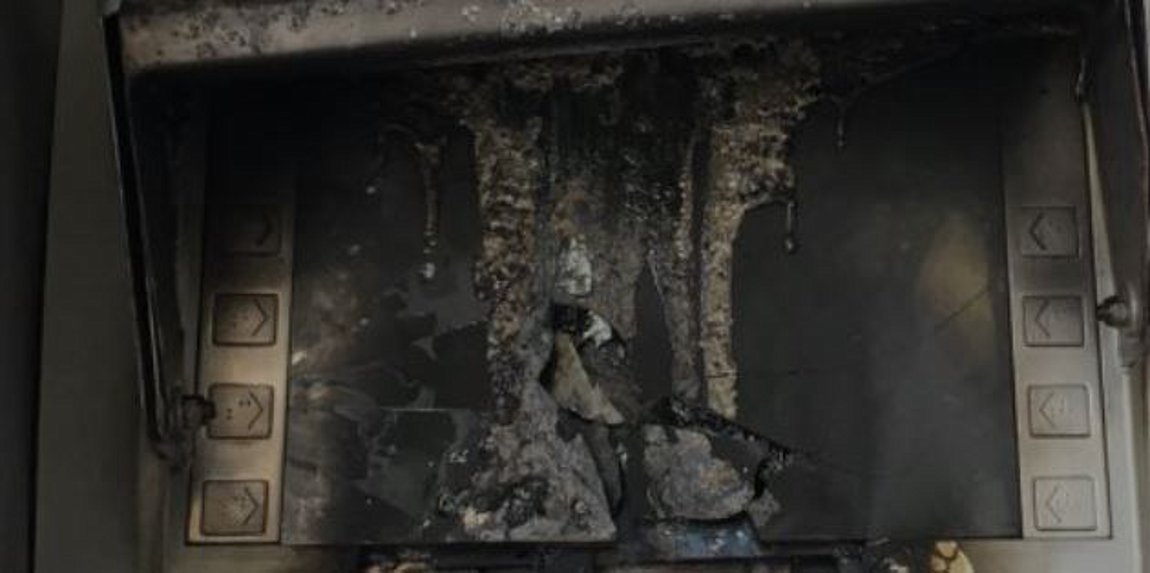 Φωτιά σε ΑΤΜ στην Άνω Πόλη Θεσσαλονίκης