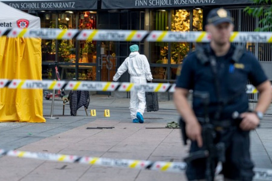 Νορβηγία: Ισλαμιστής με ψυχική νόσο ο ύποπτος για την «τρομοκρατική» επίθεση - Έκκληση για ενότητα «απέναντι στο μίσος