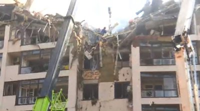Ρωσία: Η Ουκρανία ευθύνεται για τον πύραυλο που έπεσε πάνω σε συγκρότημα κατοικιών στο Κίεβο