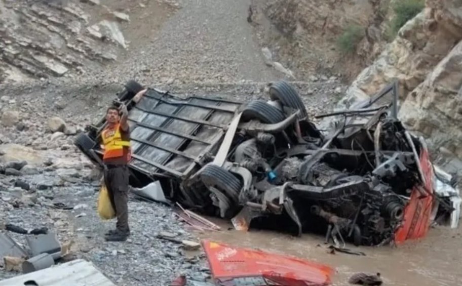 Πακιστάν: Τουλάχιστον 20 νεκροί σε δυστύχημα με λεωφορείο 