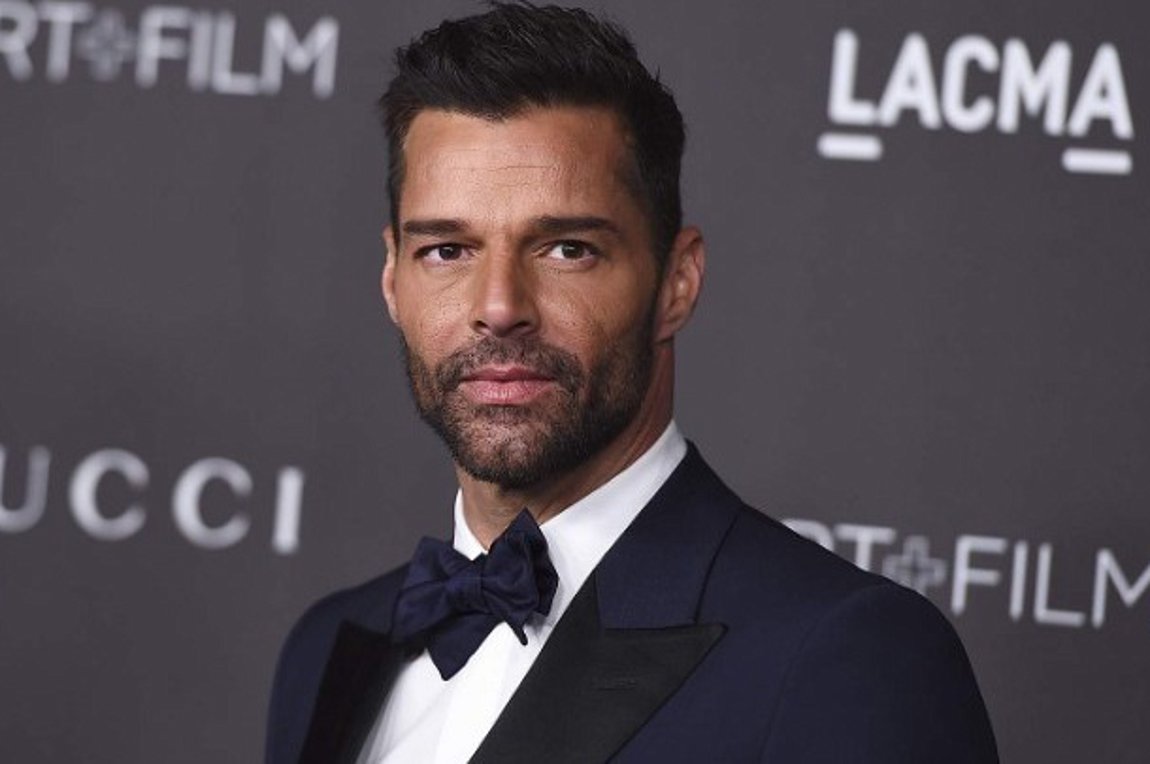 Η πρώην μάνατζερ του Ρίκι Μάρτιν κατέθεσε αγωγή σε βάρος του