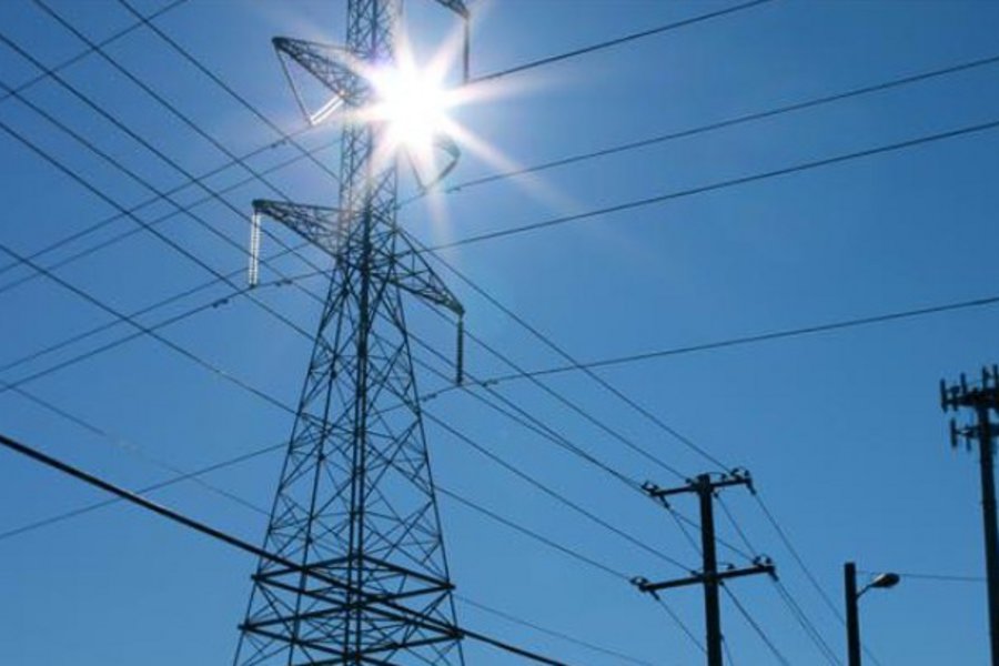 Σε εφαρμογή το πλαφόν στην τιμή πώλησης της ενέργειας από τους ηλεκτροπαραγωγούς προς τους προμηθευτές - Τι αναφέρει η ΚΥΑ