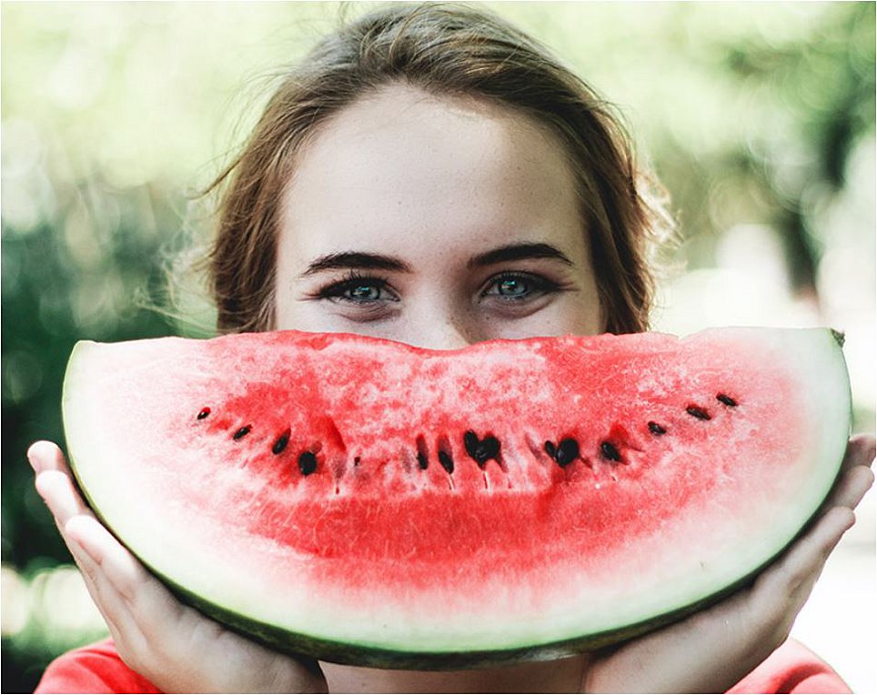 Καρπούζι: Το απόλυτο καλοκαιρινό φρούτο – Τα οφέλη του για την υγεία μας