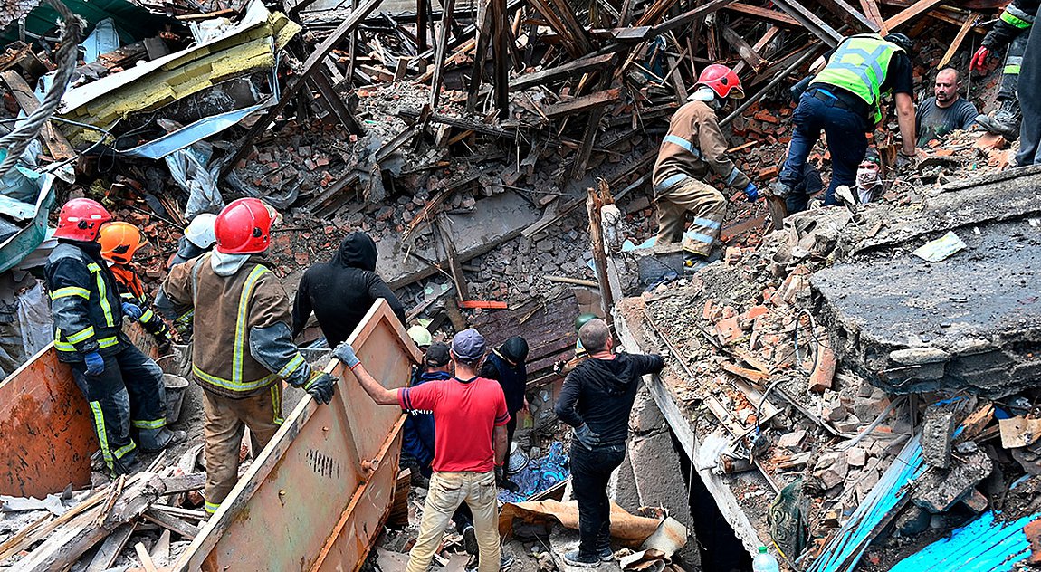 Ουκρανία: Πέντε άνθρωποι σκοτώθηκαν από ρωσικούς πυραύλους