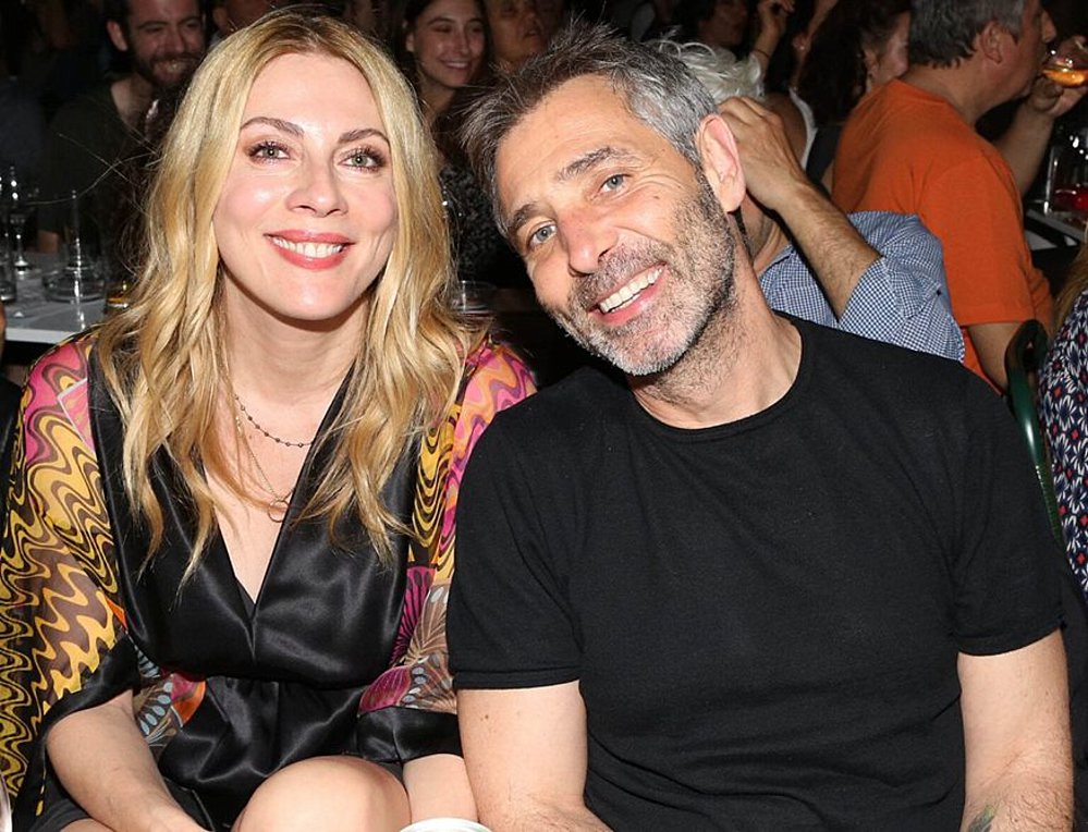 Θοδωρής Αθερίδης: Η δημόσια έκφραση αγάπης στη Σμαράγδα Καρύδη