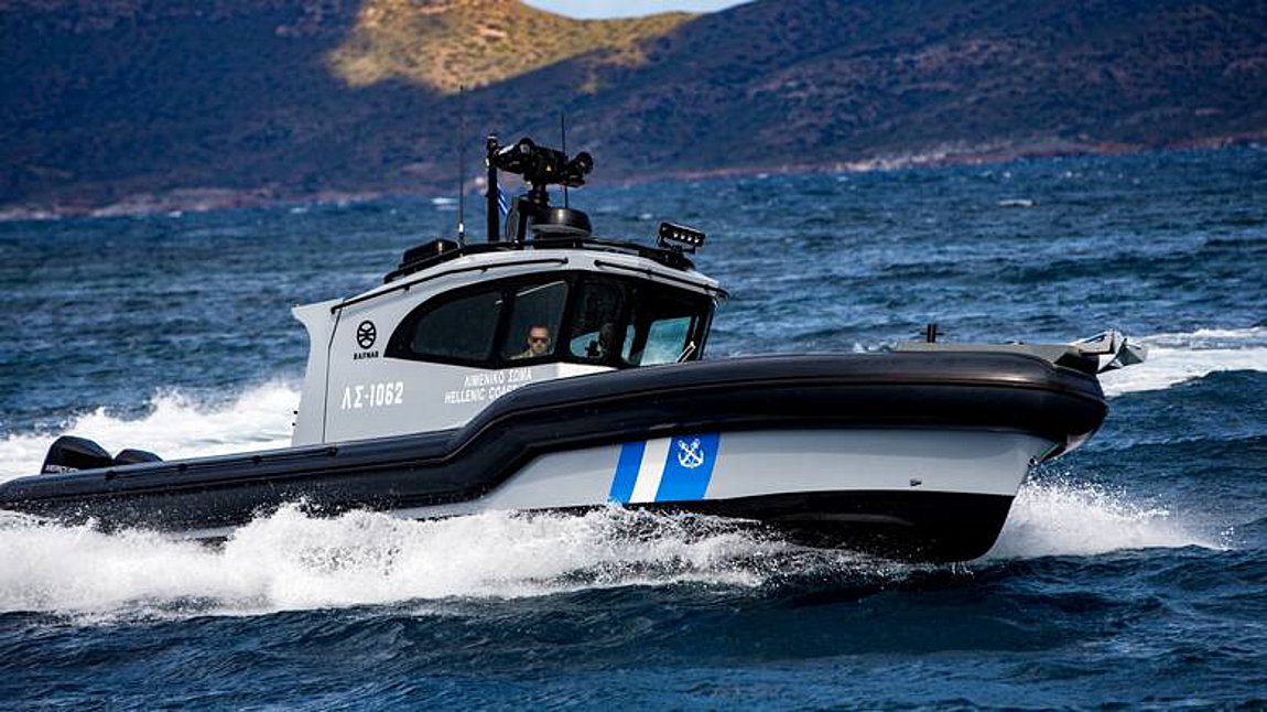 Βύθιση θαλαμηγού μεταξύ Κέας και Κύθνου – Σώοι οι τέσσερις επιβαίνοντες