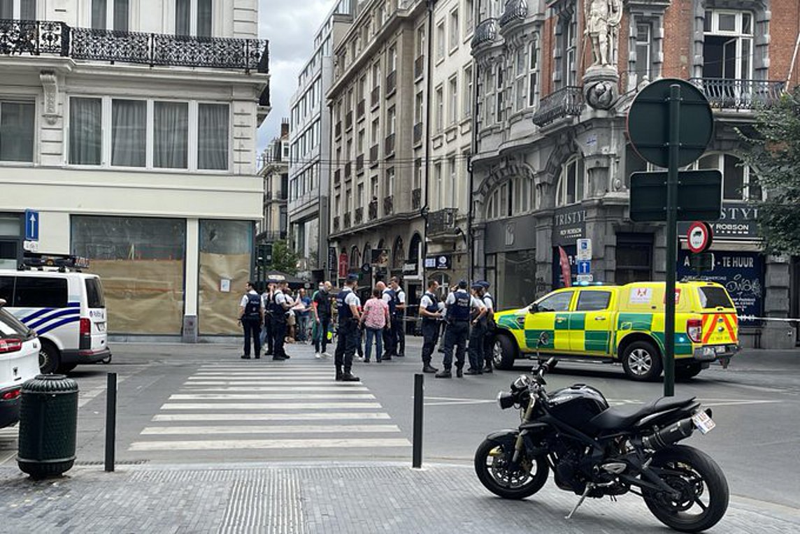 Βέλγιο: Συνελήφθη ο οδηγός του βαν που έπεσε σε καφετέρια στις Βρυξέλλες