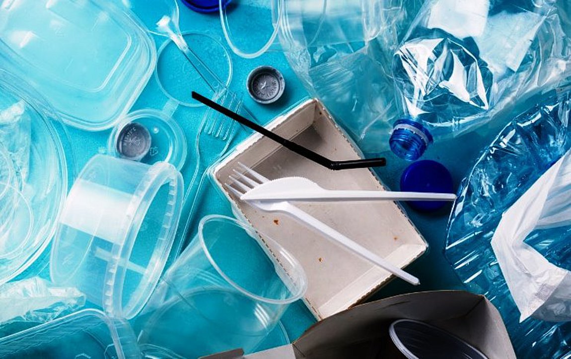 WWF: Απογοητευτική η εφαρμογή του νόμου για τα πλαστικά μιας χρήσης