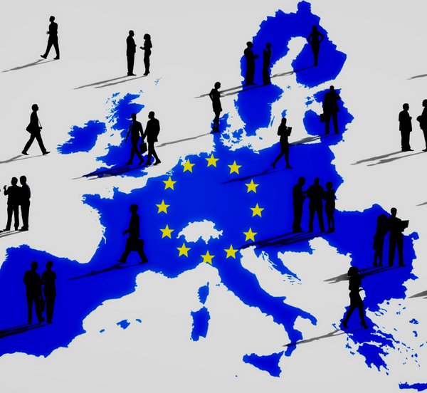 Διαφανείς και προβλέψιμους όρους εργασίας ζητεί η ΕΕ από την Ελλάδα