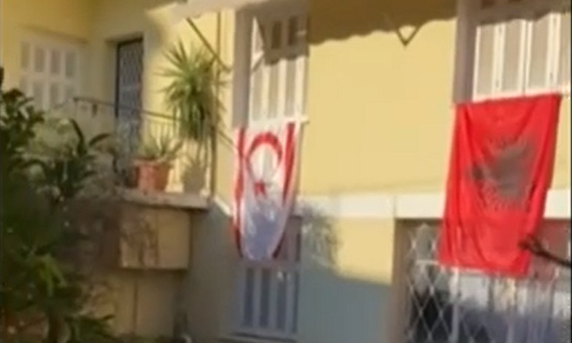 Παπάγου: Άγνωστος ύψωσε σημαία του ψευδοκράτους και της Αλβανίας