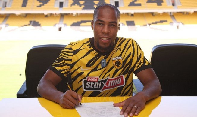 Football : Djibril Sidibé à l’AEK |  module, sport