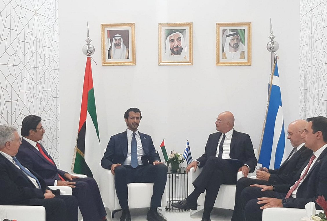 ΔΕΘ: Το περίπτερο των ΗΑΕ επισκέφθηκε ο Ν. Δένδιας