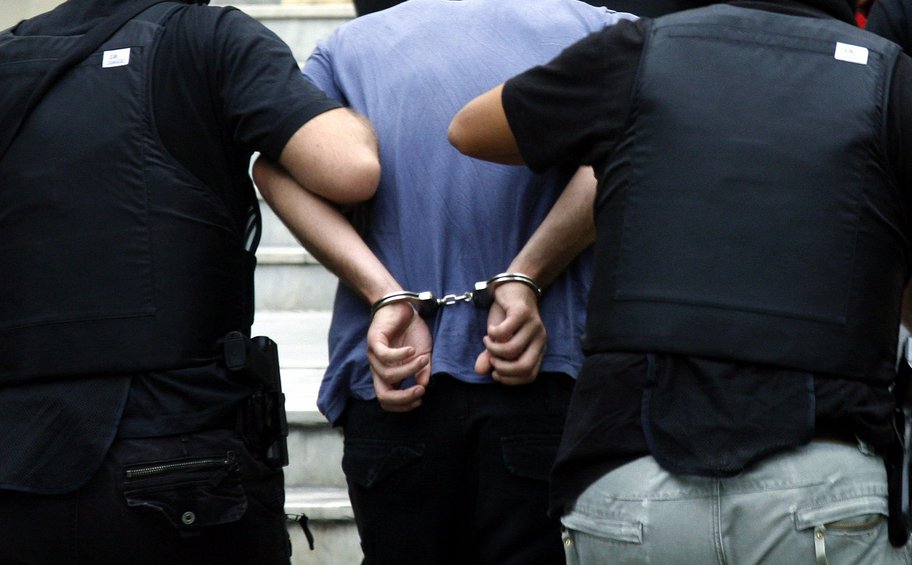 Τρεις συλλήψεις σε επιχείρηση της Δίωξης Ναρκωτικών στην περιοχή της Αγίας Βαρβάρας