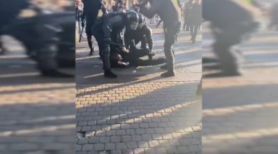 «Πώς πάει αυτό;»: Με ένα βίντεο στο twitter το Κίεβο χλευάζει την μερική επιστράτευση στη Ρωσία