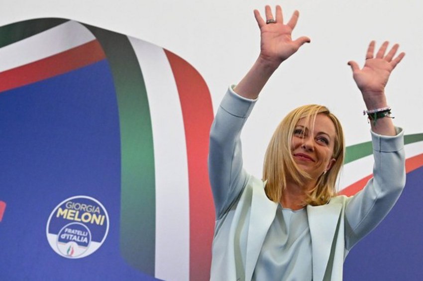 Η Τζόρτζια Μελόνι κέρδισε τις εκλογές και πάει για πρωθυπουργός στην Ιταλία: Υπόσχεται να κυβερνήσει «για όλους τους Ιταλούς»